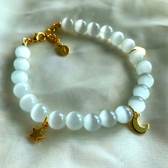 White Moonstone Gemstone Charm Bracelet - Picture 2 of 9